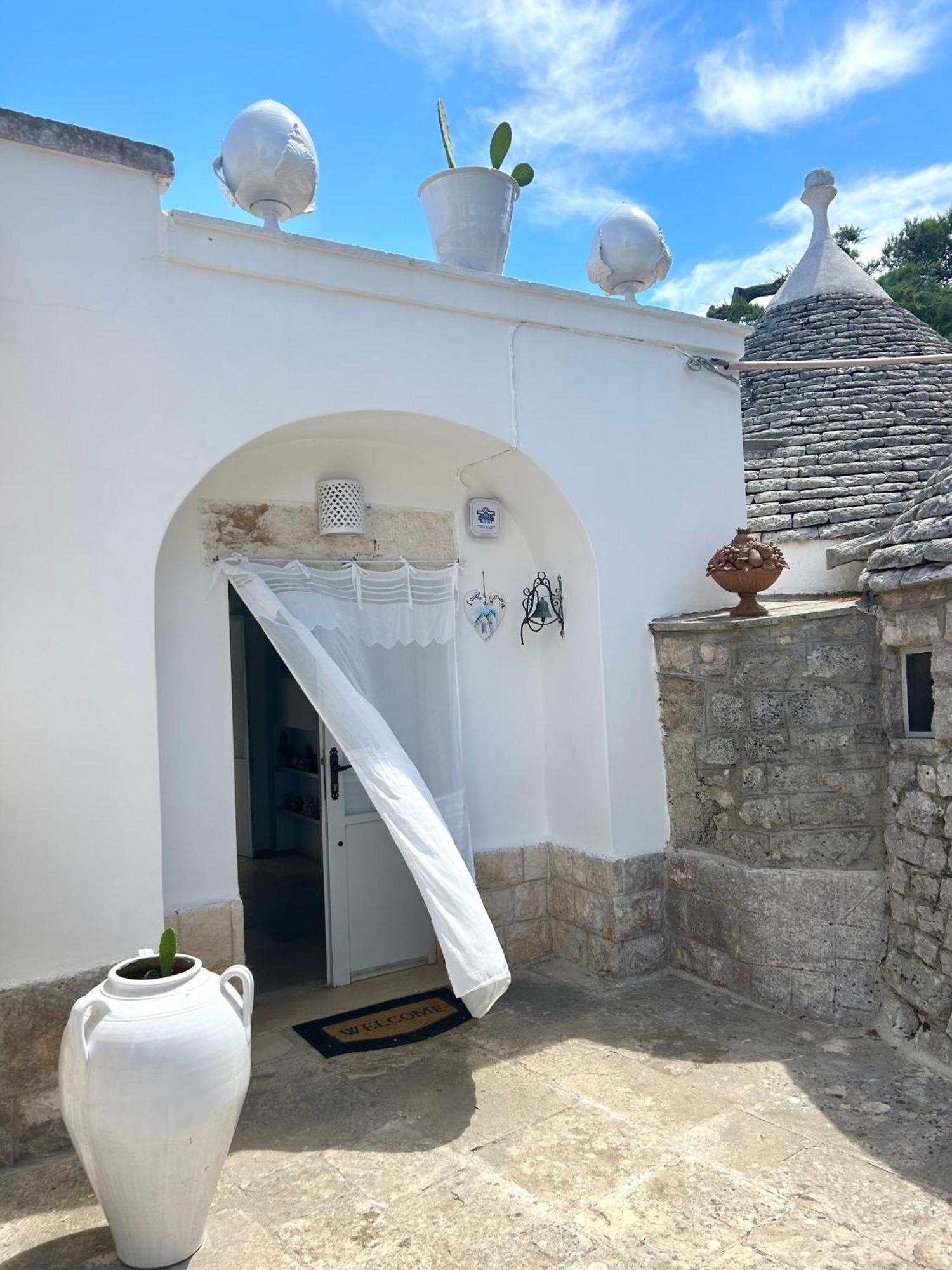 Il Trullo Di Simona Bed & Breakfast Locorotondo Eksteriør bilde